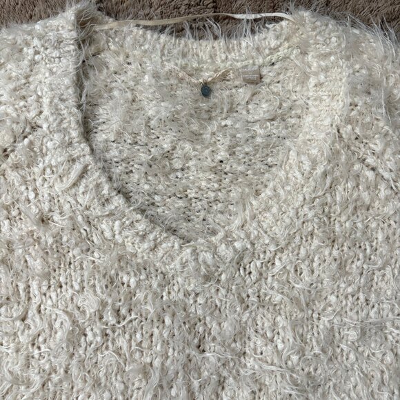 EXCELLENT Anthropologie Knitted & Knotted Ivory Fuzzy Snowfrost Sweater XS - Picture 3 of 12